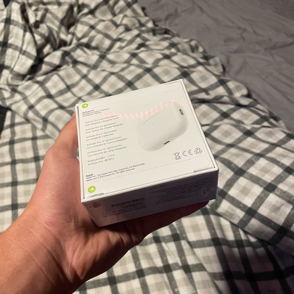 AirPodPros - Picture 2 of 4